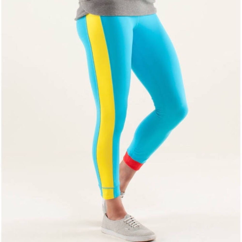 Lululemon Amped Crop Spry Blue/Sizzle/Love Red, 4 - Picture 1 of 8